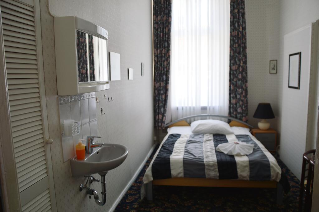 Pension Ingeborg Берлин Экстерьер фото