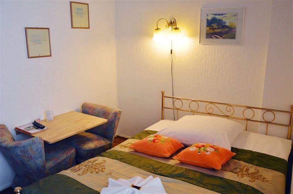 Pension Ingeborg Берлин Экстерьер фото